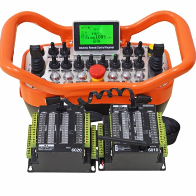 Multifunctional industrial wireless remote control for crawler mobile crushing station